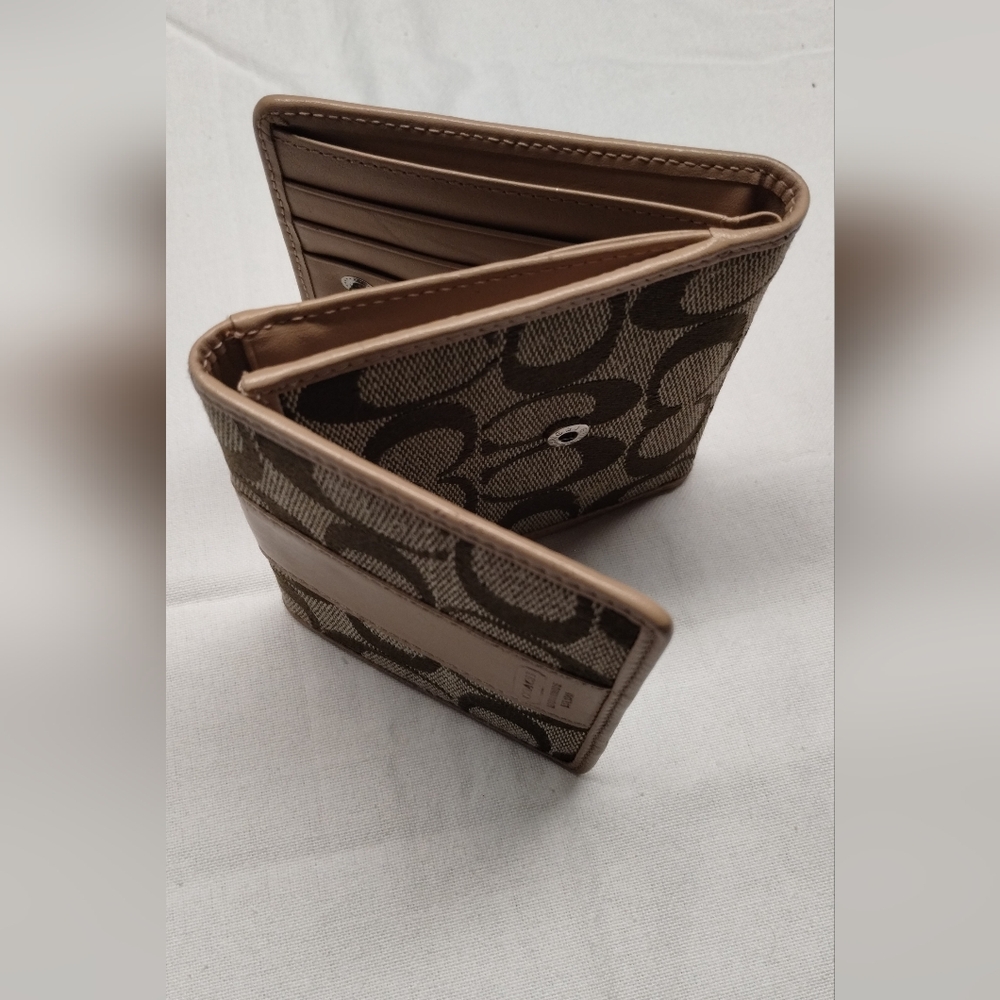Coach Signature Brown Wallet - Picture 10 of 13